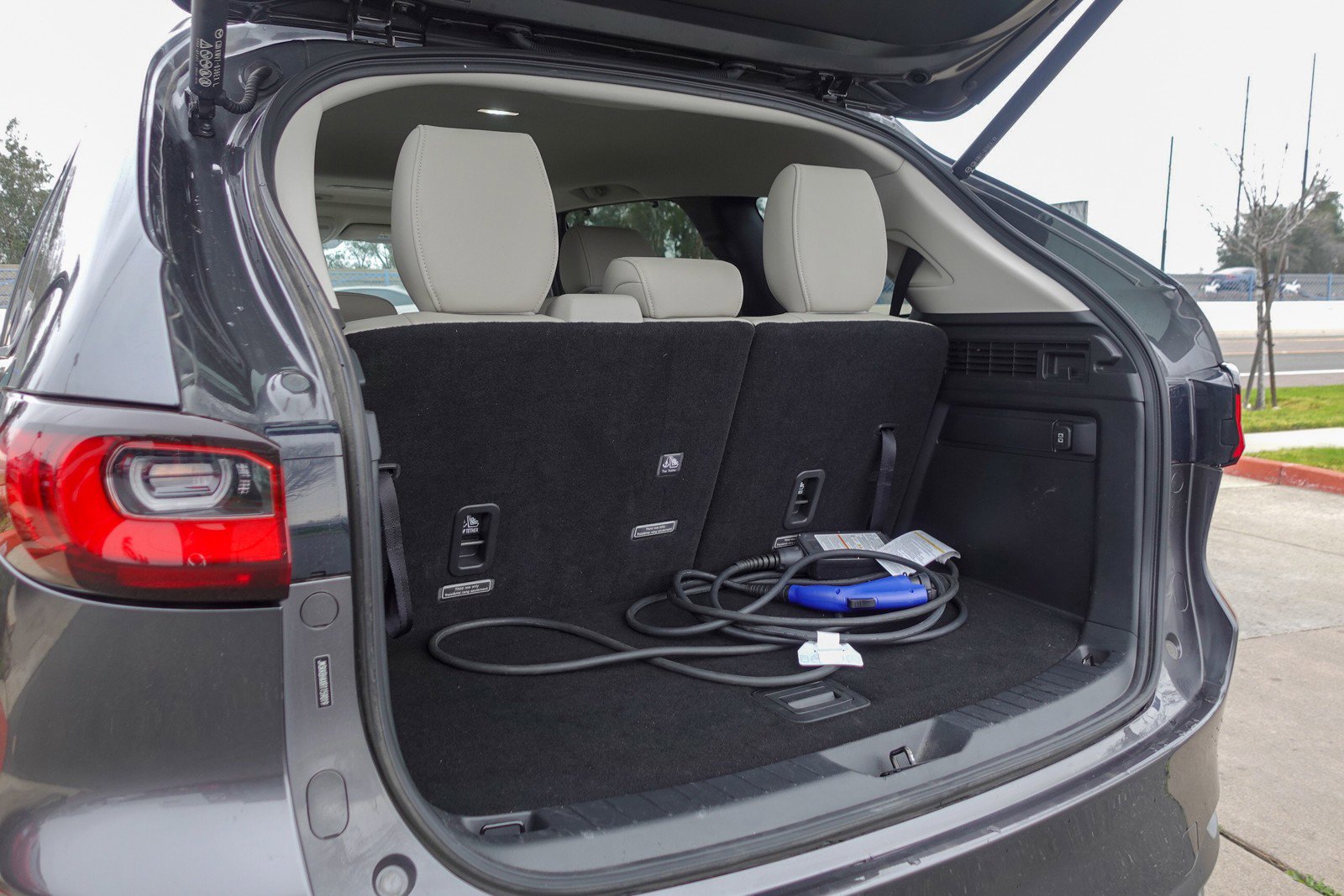 Certified 2024 MAZDA CX-90 Plug-In Hybrid w/ Preferred image 24