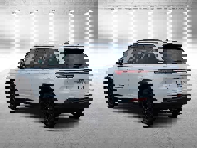 Used 2025 Jeep Grand Cherokee Altitude image 6