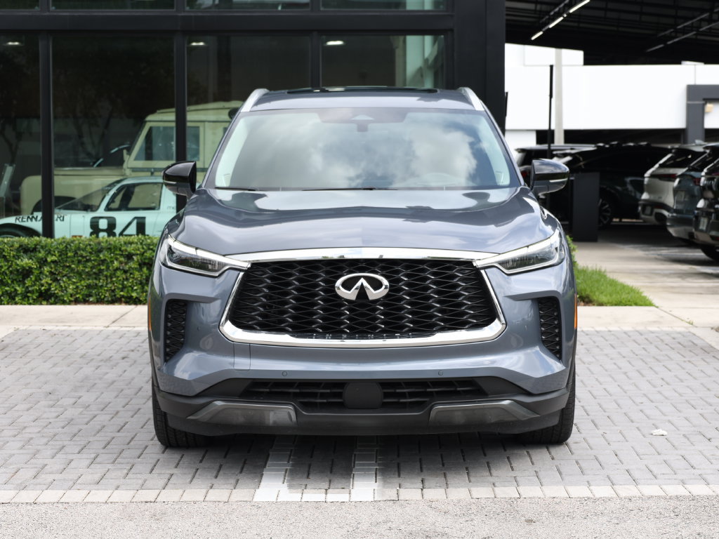 Certified 2023 INFINITI QX60 Sensory w/ Vision Package AWD/4WD image 3