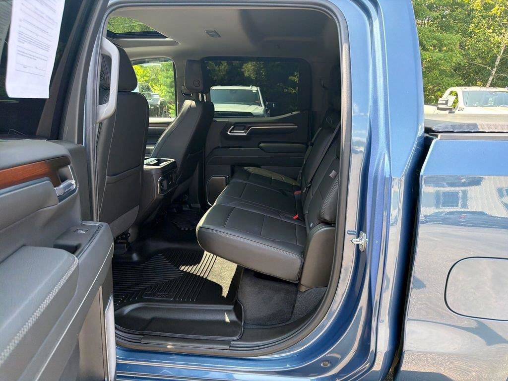 Certified 2025 GMC Sierra 1500 Denali w/ Denali Reserve Package AWD/4WD image 27