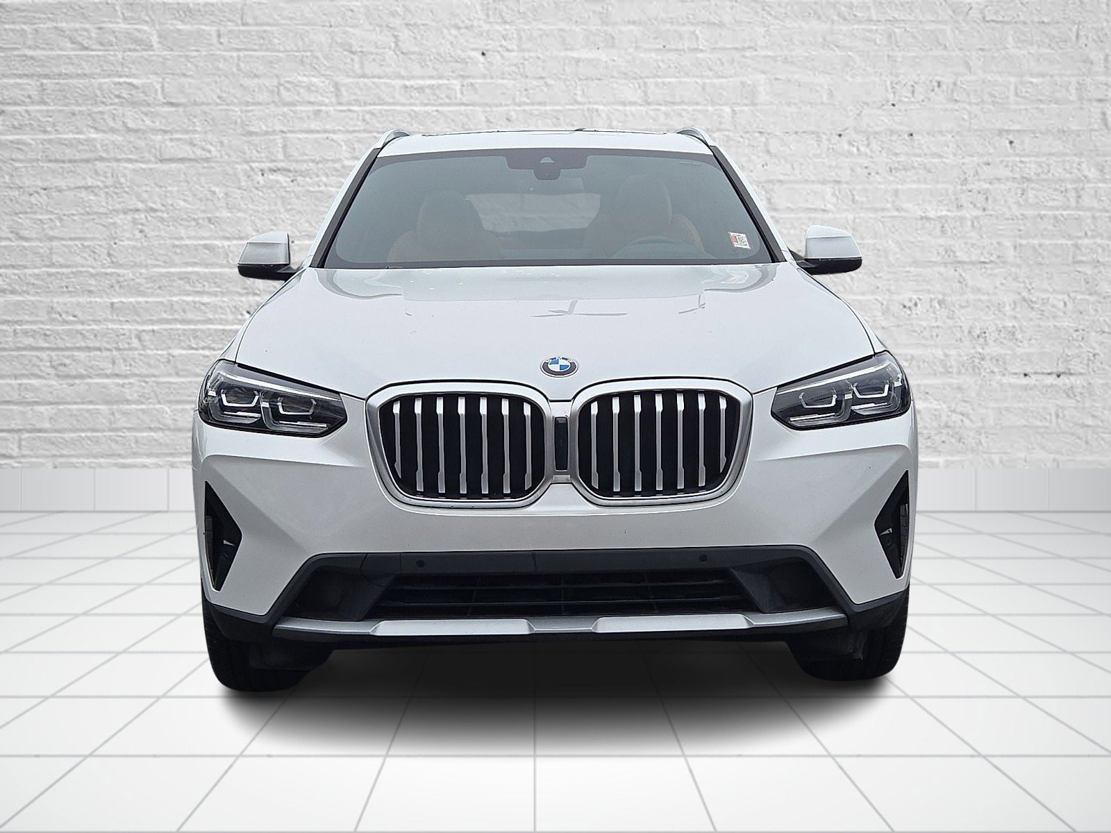 Used 2024 BMW X3 xDrive30i w/ Premium Package image 2