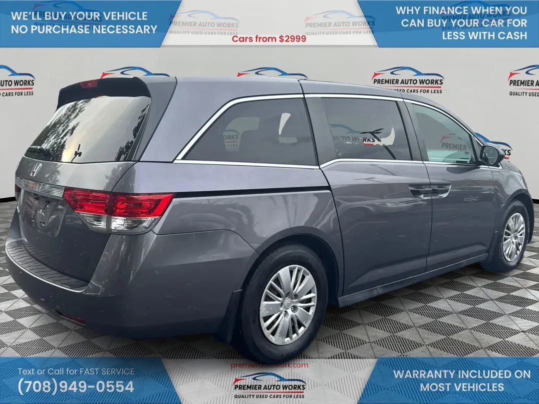 Used 2015 Honda Odyssey LX image 2