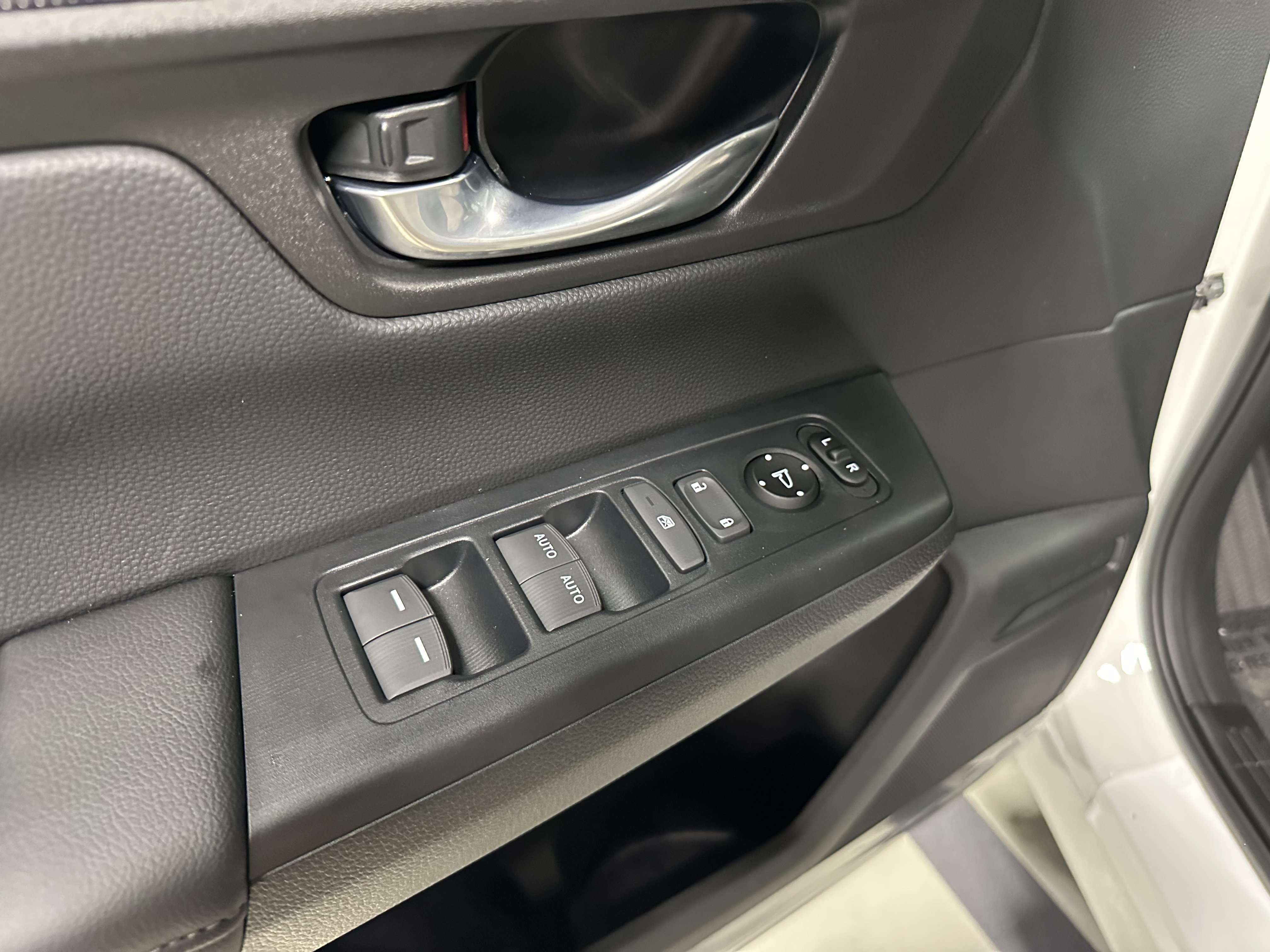 New 2026 Honda CR-V EX image 15