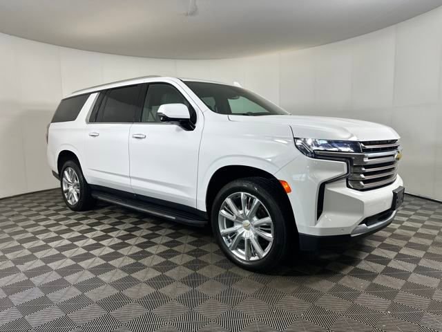 Used 2023 Chevrolet Suburban High Country image 2