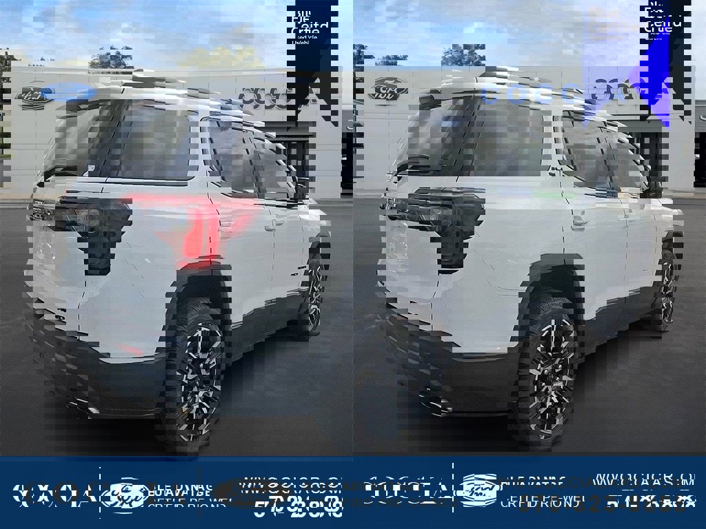 Used 2021 GMC Acadia SLE w/ Driver Convenience Package image 4