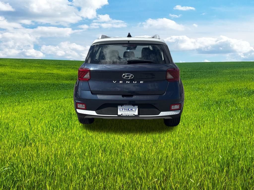 Used 2021 Hyundai Venue image 6