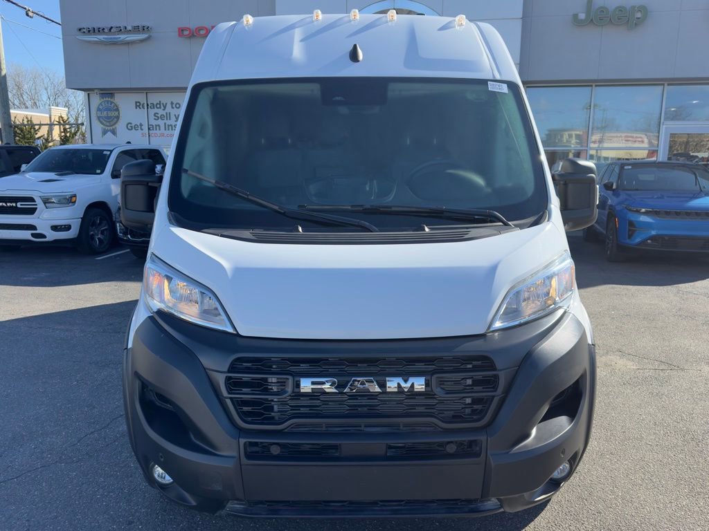 Used 2025 RAM ProMaster 3500 w/ Crew Van Package image 2