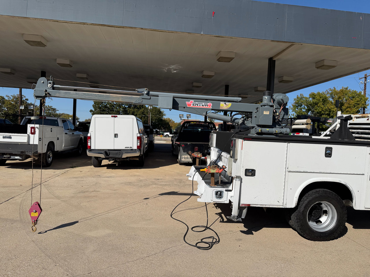 Used 2018 RAM 3500 Tradesman w/ Chrome Appearance Group image 26