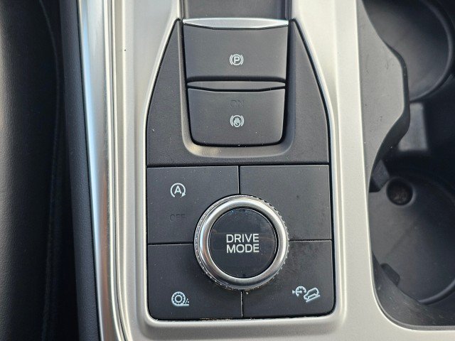 Used 2023 Ford Explorer XLT w/ Equipment Group 202A AWD/4WD image 39