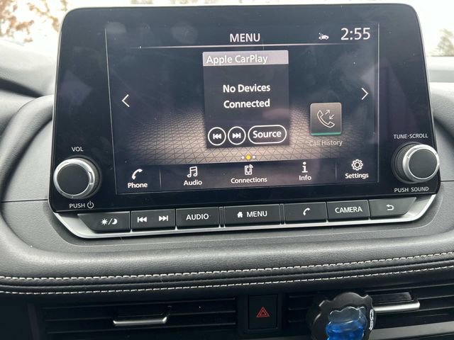 Used 2025 Nissan Rogue SV image 28