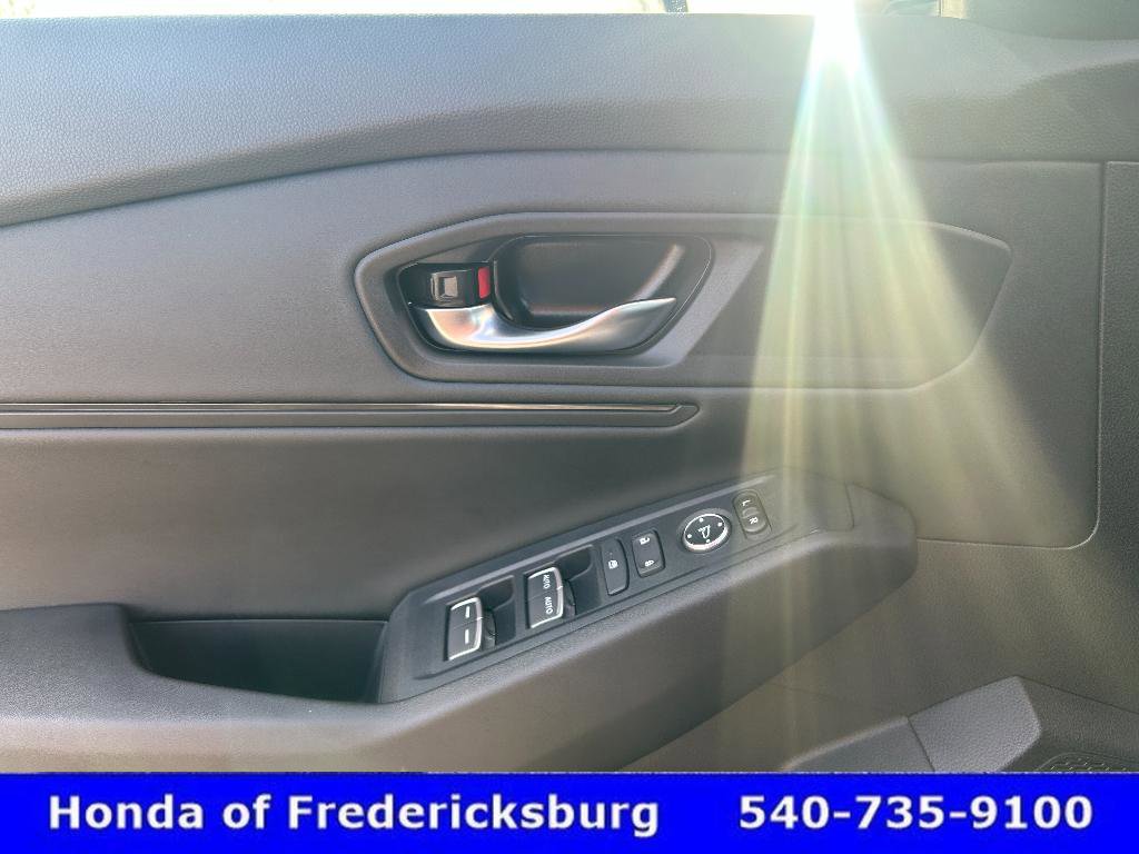 Certified 2025 Honda Accord SE image 27