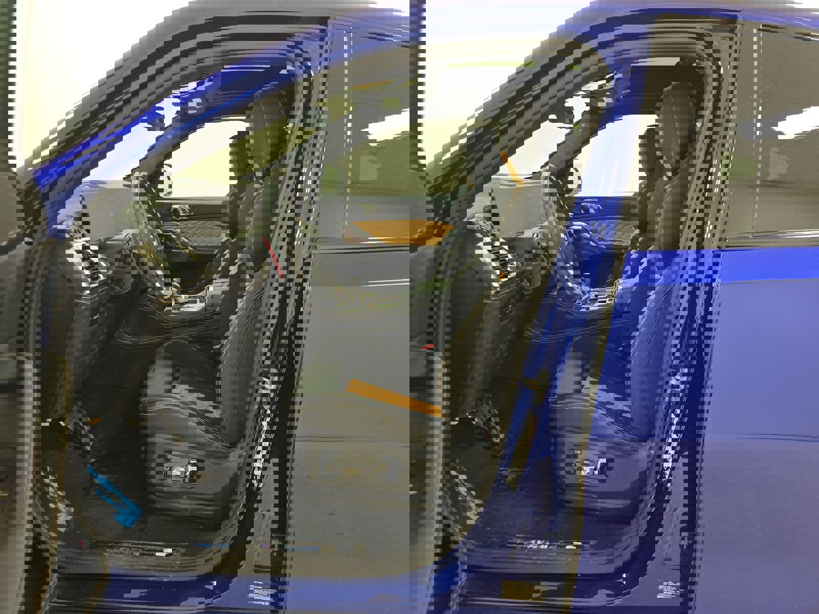 Used 2025 BMW X6 M Competition w/ Executive Package image 8