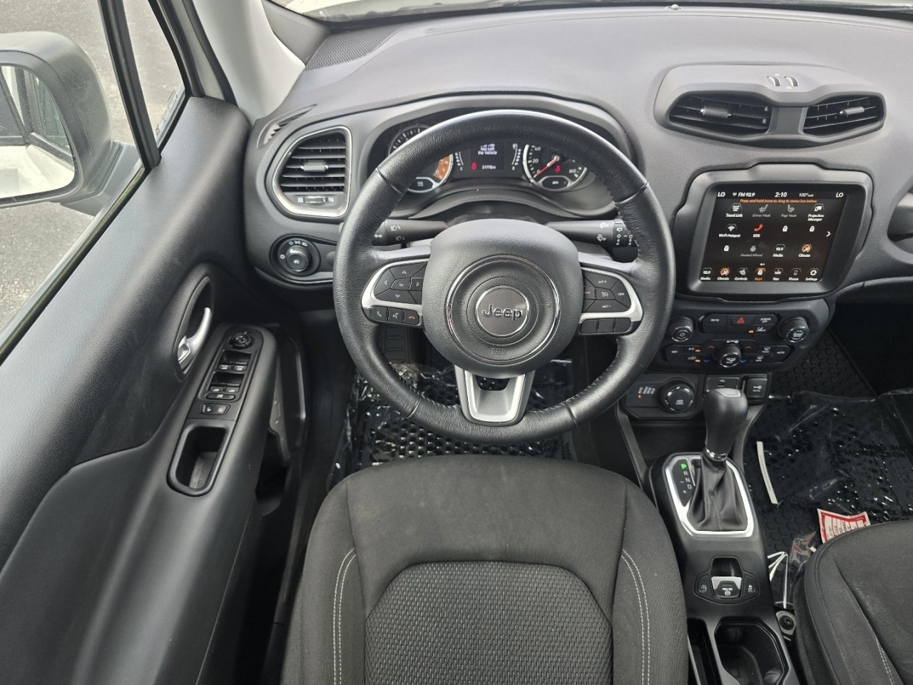 Used 2023 Jeep Renegade Latitude w/ Premium Group AWD/4WD image 23