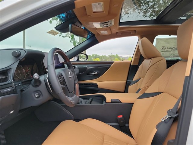 New 2025 Lexus ES 350 Ultra Luxury image 15