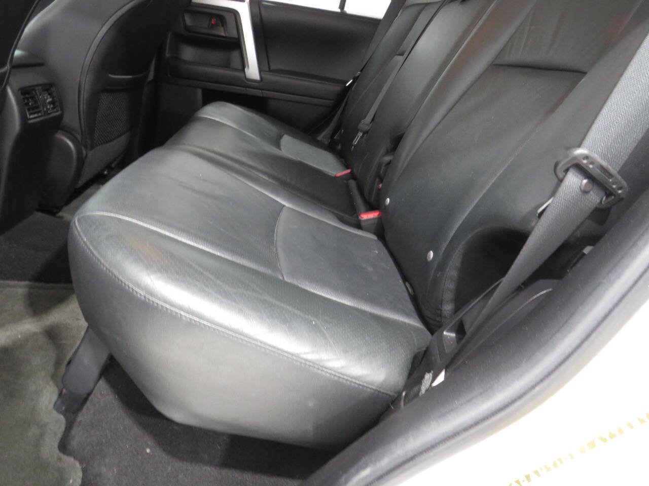 Used 2010 Toyota 4Runner Limited RWD image 13