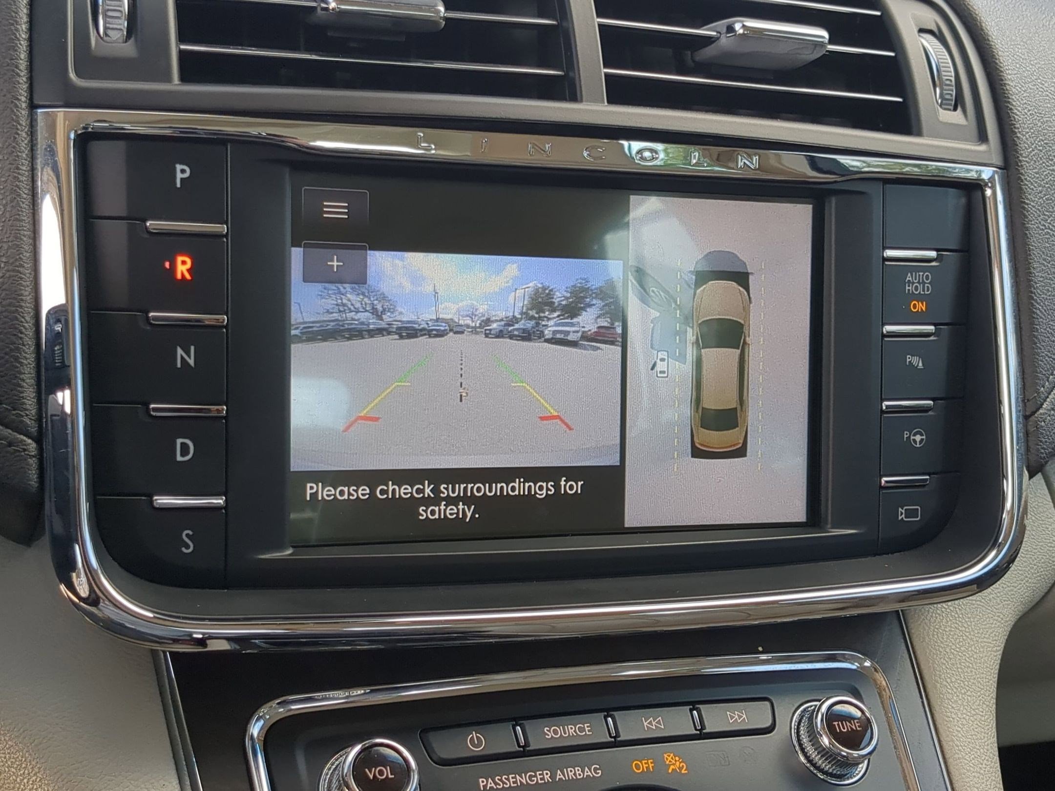 Used 2019 Lincoln Continental Reserve image 16