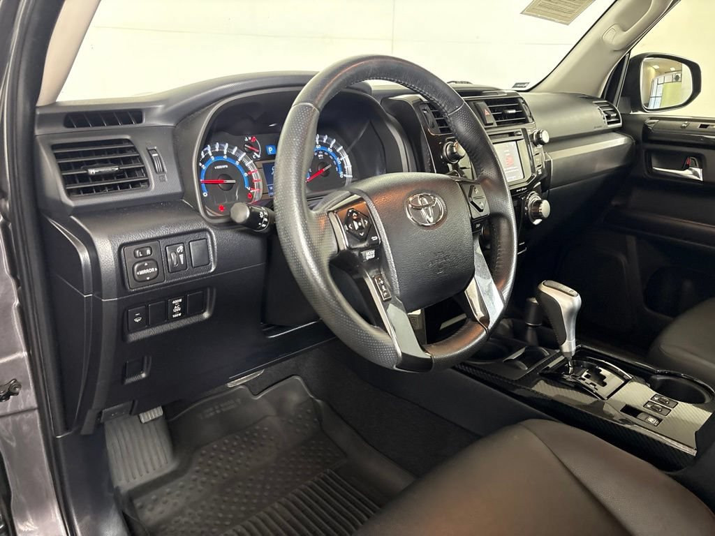 Used 2019 Toyota 4Runner TRD Off-Road Premium AWD/4WD image 20