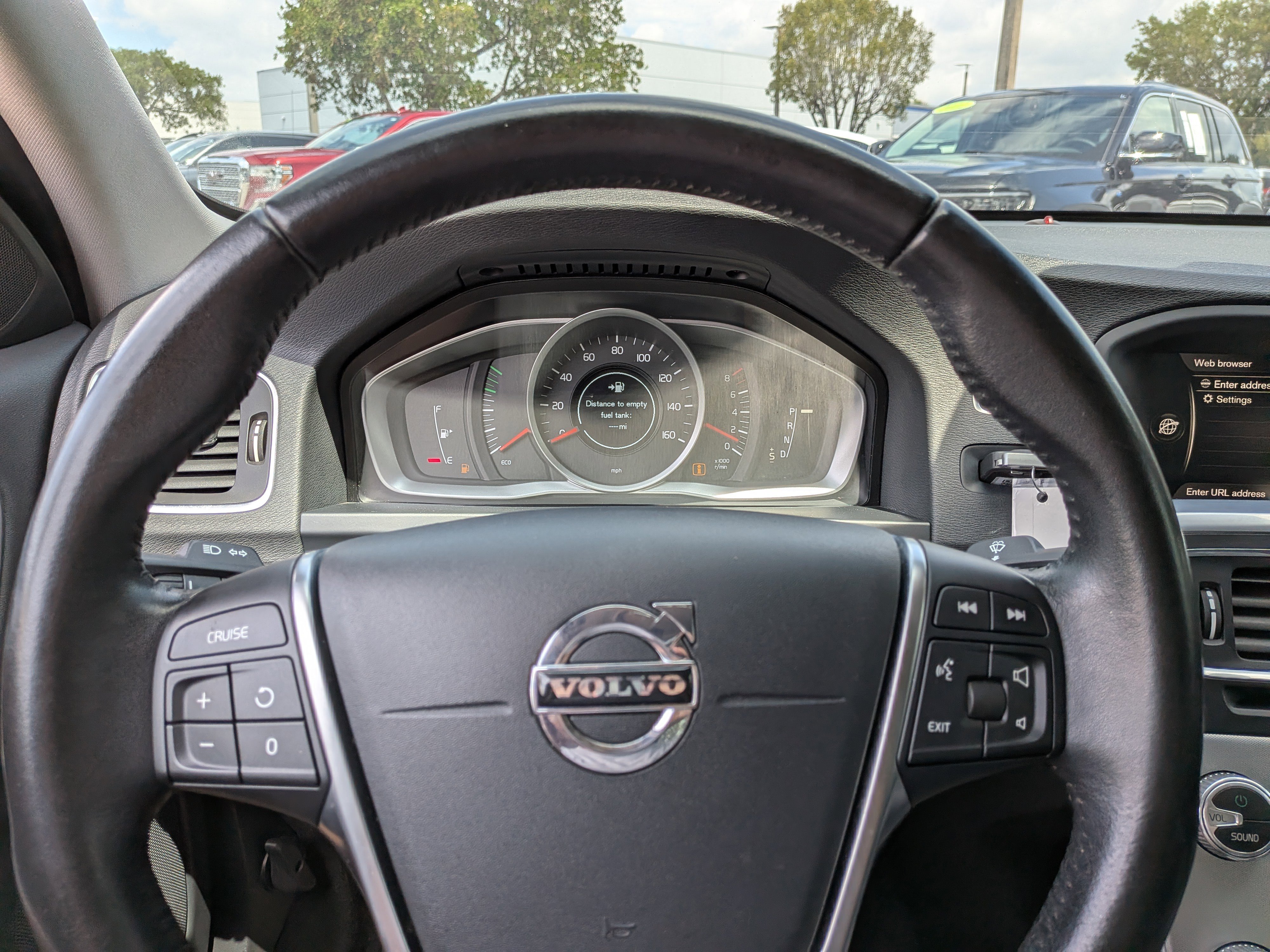 Used 2017 Volvo S60 T5 Dynamic AWD/4WD image 27