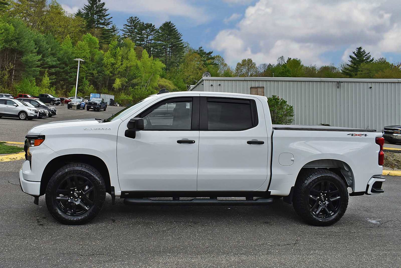Used 2022 Chevrolet Silverado 1500 Custom AWD/4WD image 4