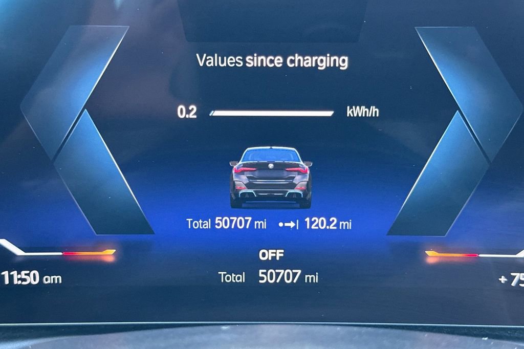 Used 2023 BMW i4 eDrive40 w/ M Sport Package image 30