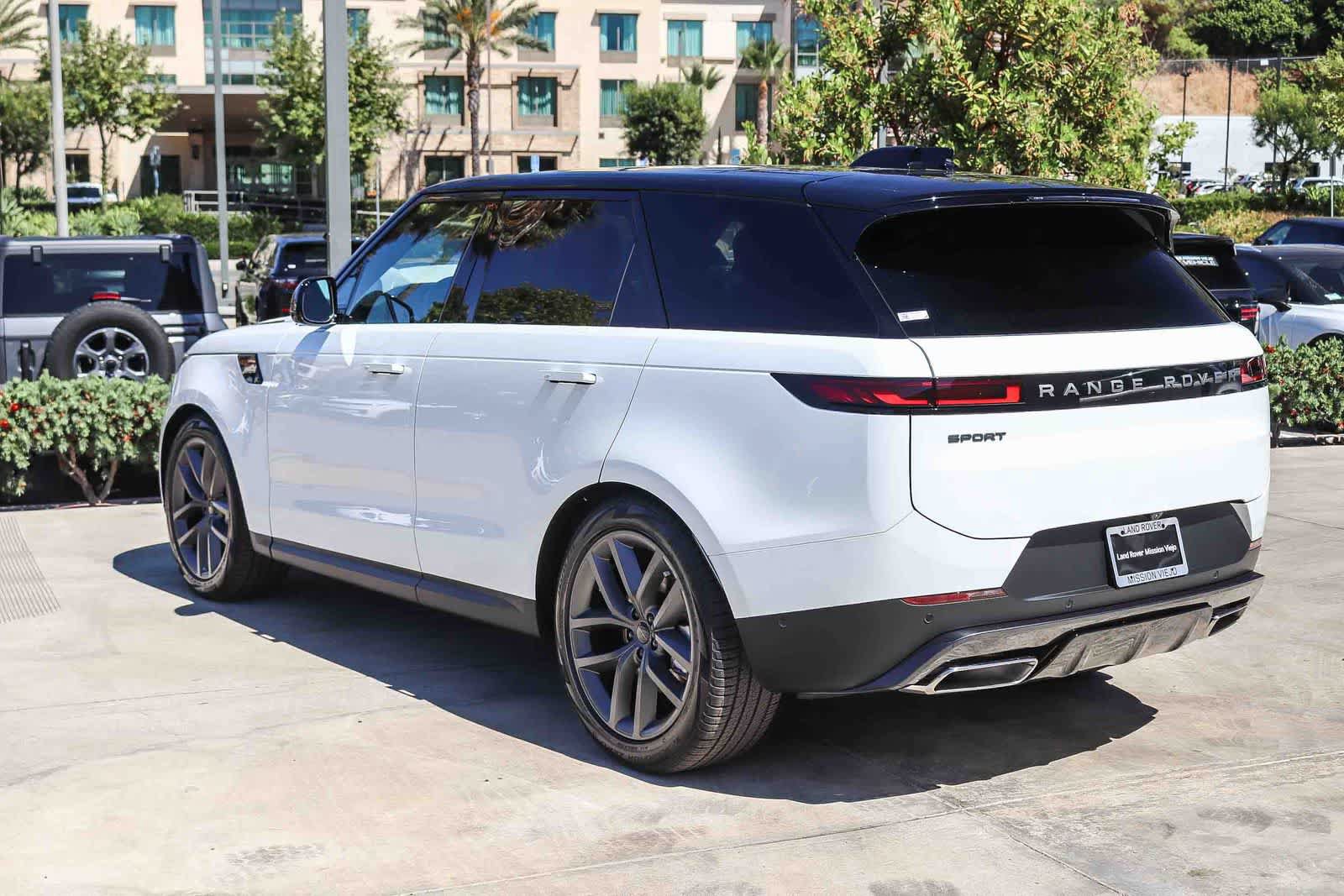 New 2026 Land Rover Range Rover Sport SE AWD/4WD image 4