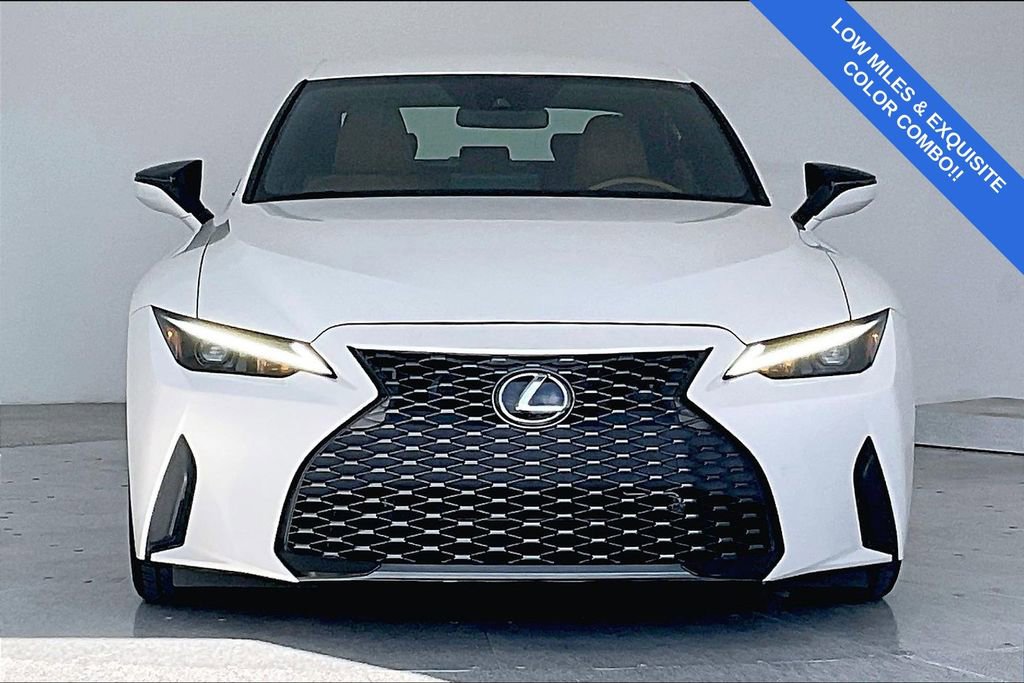 Used 2022 Lexus IS 300 image 5