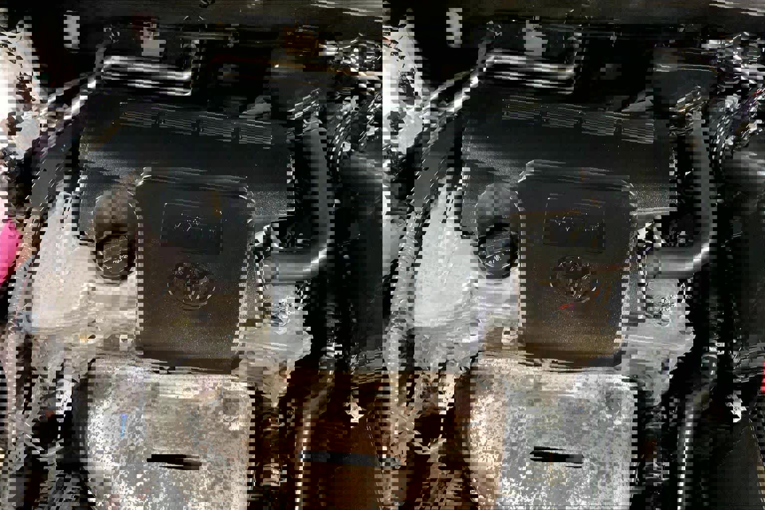 Used 2015 Toyota RAV4 Limited w/ Technology Package image 33