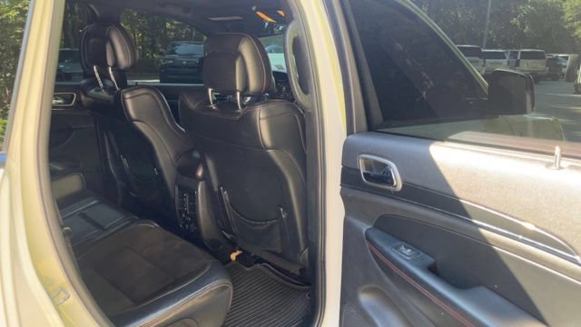 Used 2017 Jeep Grand Cherokee Trailhawk AWD/4WD image 12