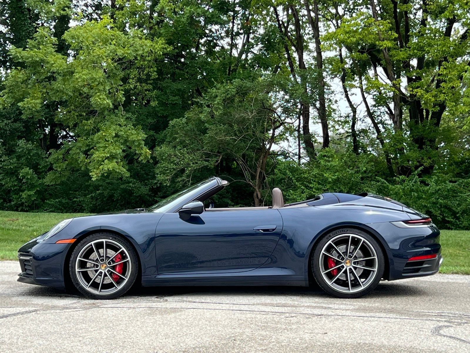 Certified 2020 Porsche 911 Carrera 4S AWD/4WD image 2