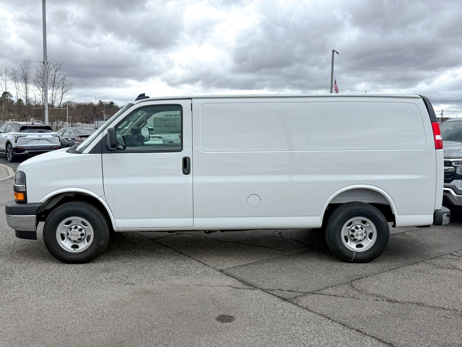 New 2025 Chevrolet Express 2500 w/ Driver Convenience Package RWD image 5