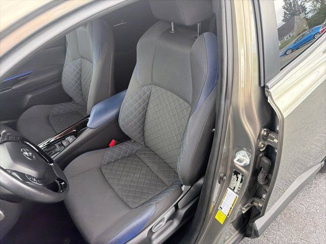 Used 2021 Toyota C-HR XLE FWD image 16