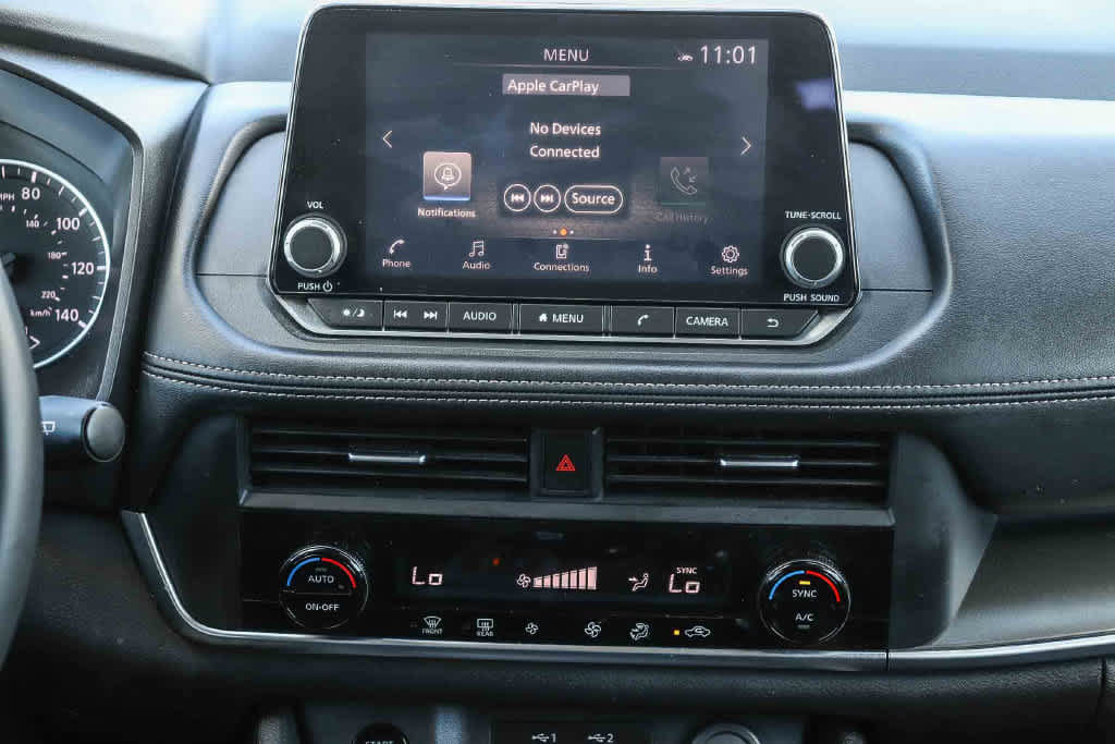Used 2026 Nissan Rogue SV FWD image 13