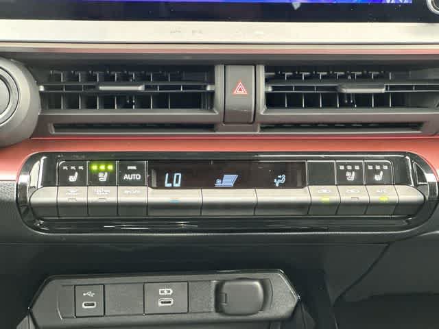 New 2026 Toyota Prius Plug-In Hybrid w/ Limited Premium Package FWD image 14