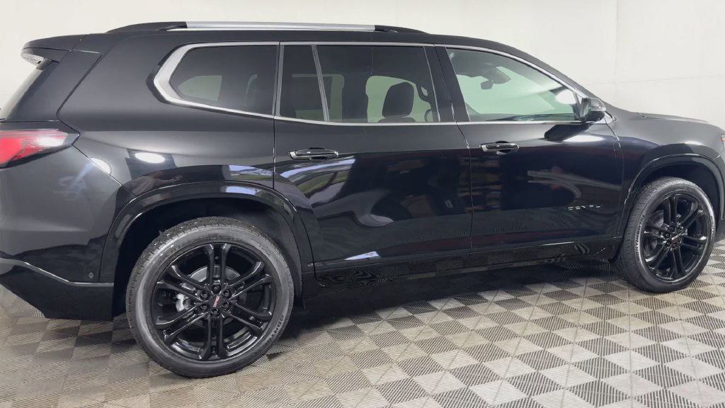 New 2027 GMC Acadia Denali w/ LPO, Black Badging Package AWD/4WD image 11