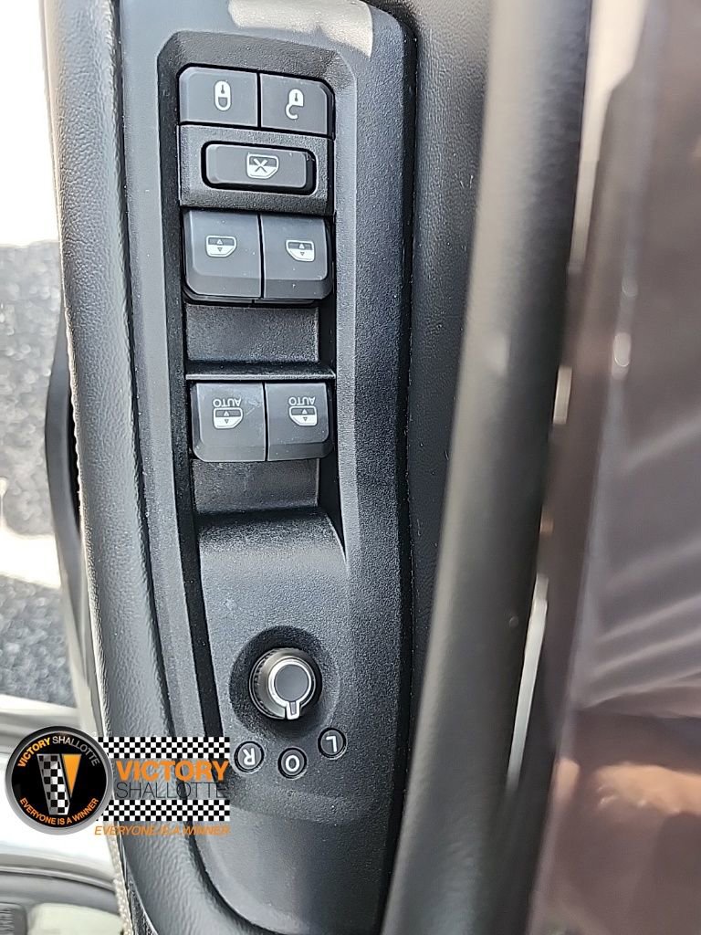 Certified 2023 Jeep Grand Cherokee Laredo image 22