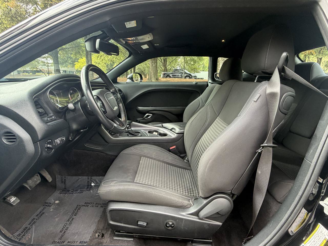 Used 2018 Dodge Challenger SXT RWD image 11