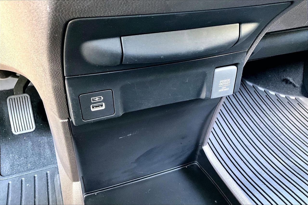 Used 2024 Honda Odyssey EX image 25