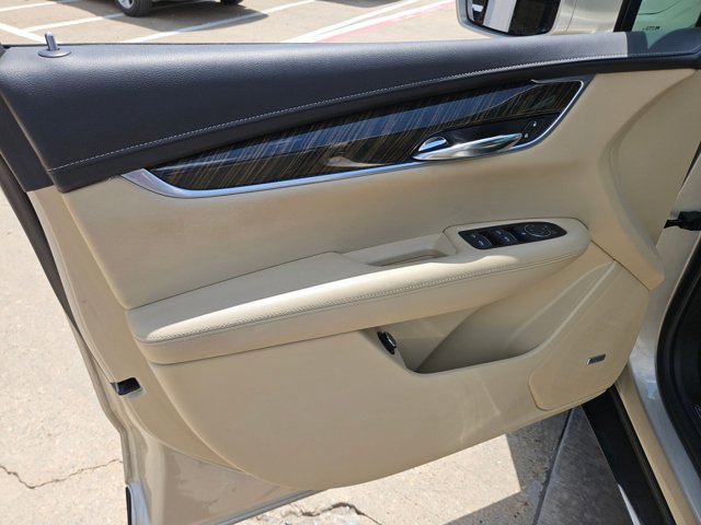 Used 2017 Cadillac XT5 FWD w/ LPO, Wheel Lock Package image 13