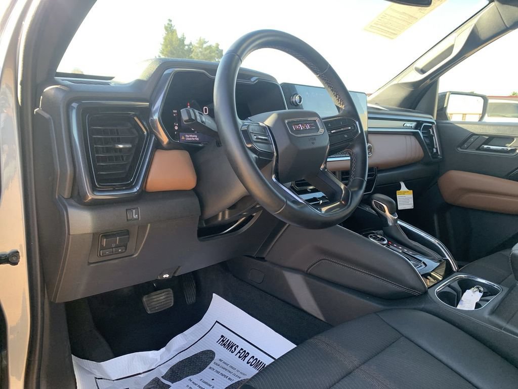 Certified 2023 GMC Canyon AT4 AWD/4WD image 8