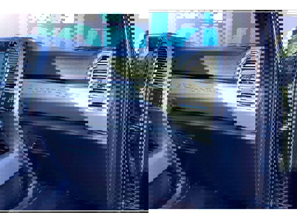 Used 2017 Ford F350 Platinum w/ Platinum Ultimate Package image 18