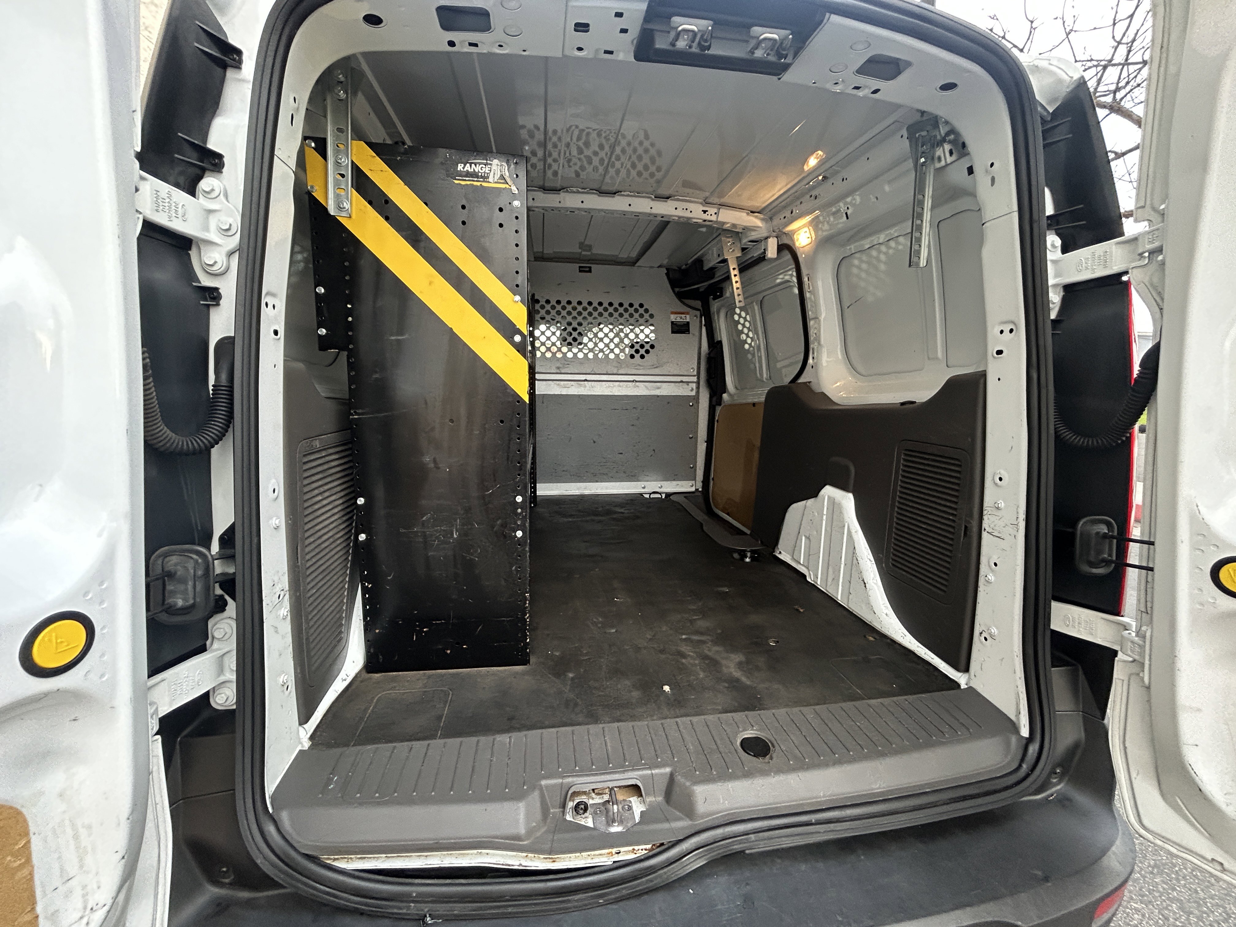 Used 2022 Ford Transit Connect XL image 14