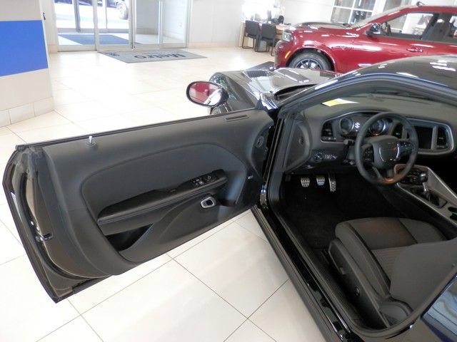 Used 2022 Dodge Challenger R/T Scat Pack RWD image 16