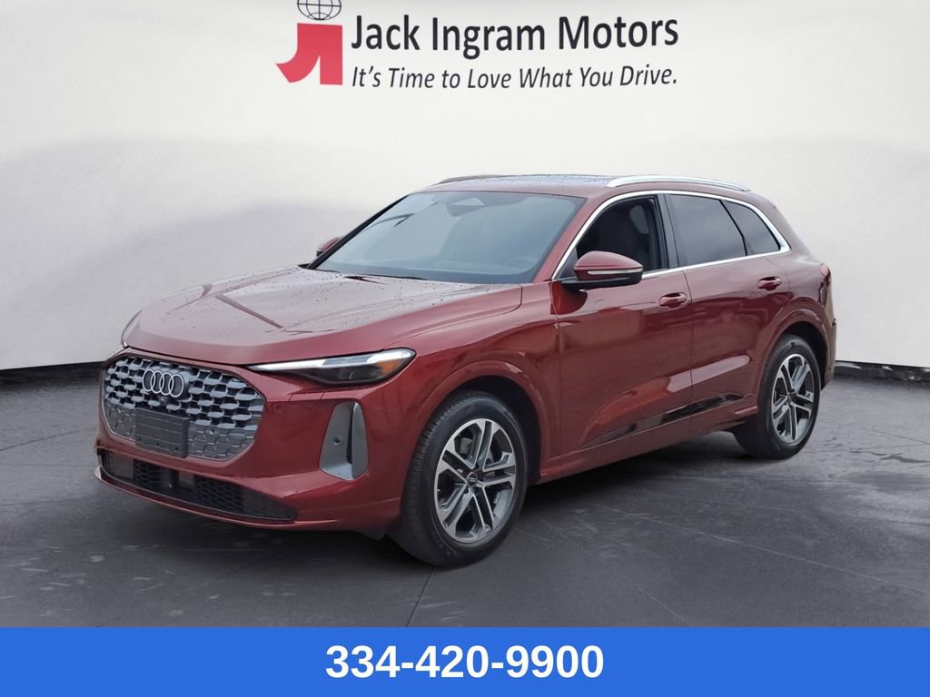 New 2025 Audi Q5 Prestige image 1