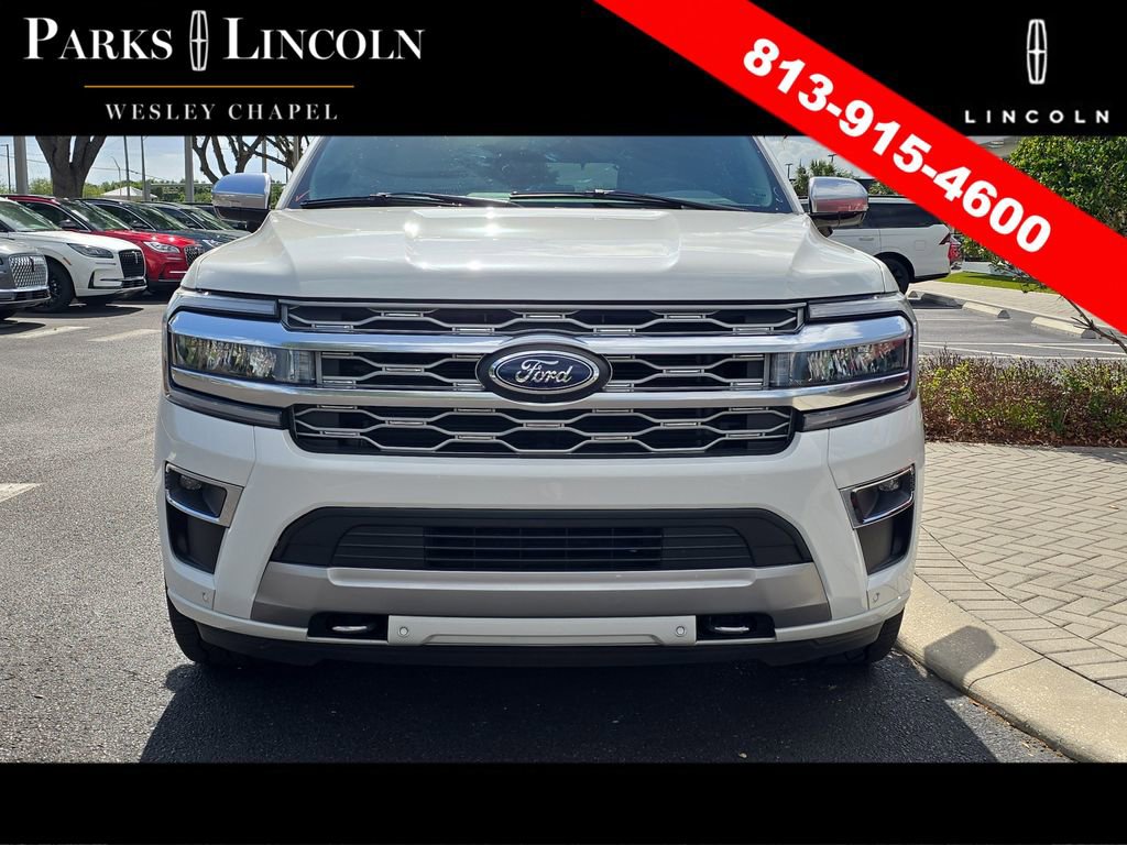 Used 2023 Ford Expedition Platinum image 2