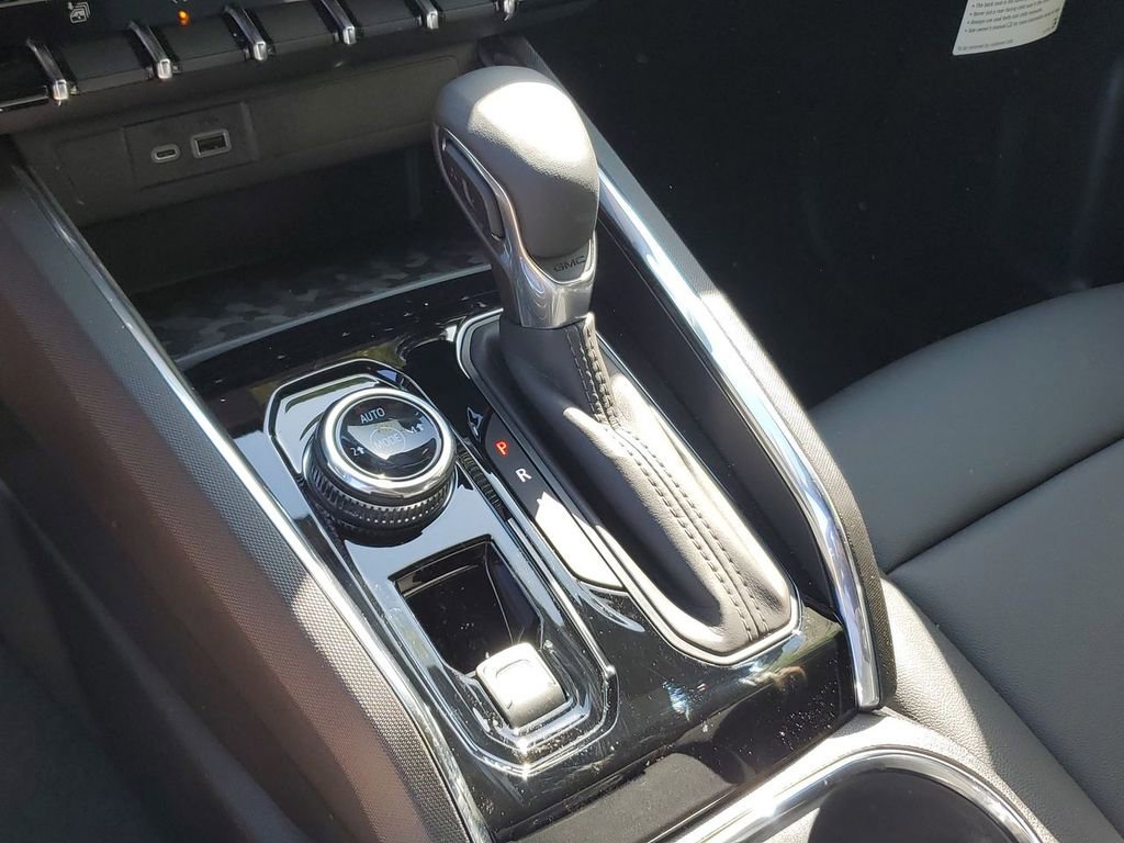 New 2025 GMC Canyon Elevation w/ Convenience Package image 9