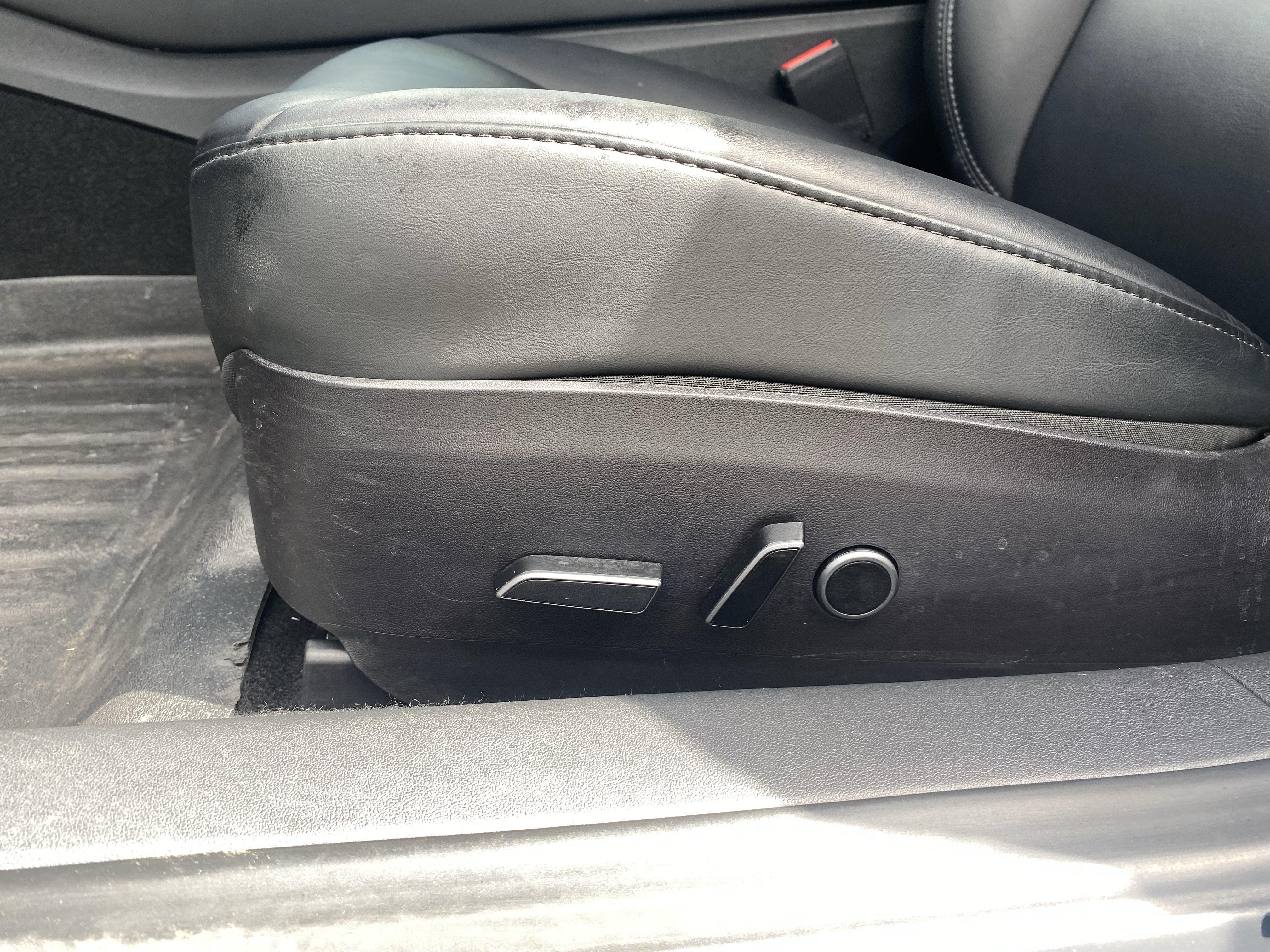 Used 2023 Tesla Model 3 Standard Range RWD image 19