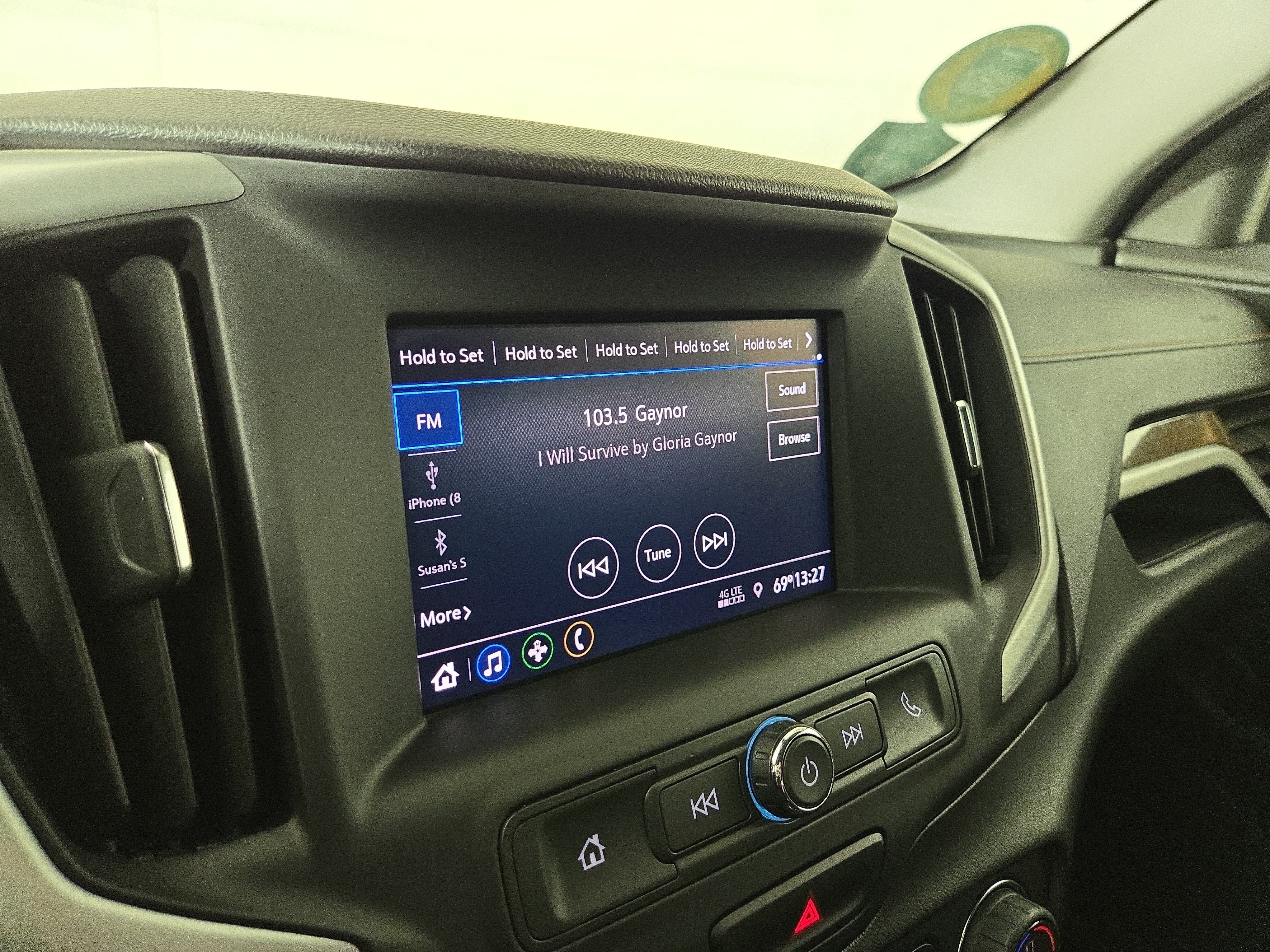 Used 2020 GMC Terrain SLE w/ Driver Convenience Package AWD/4WD image 18