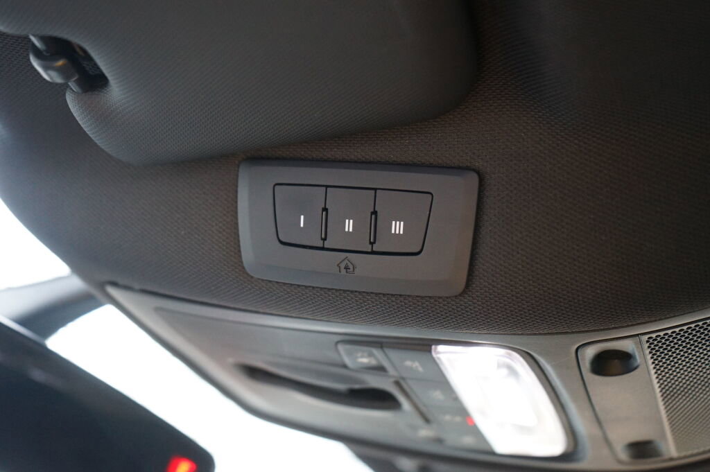 Used 2018 Audi Q3 2.0T Premium Plus w/ Premium Plus Package image 18