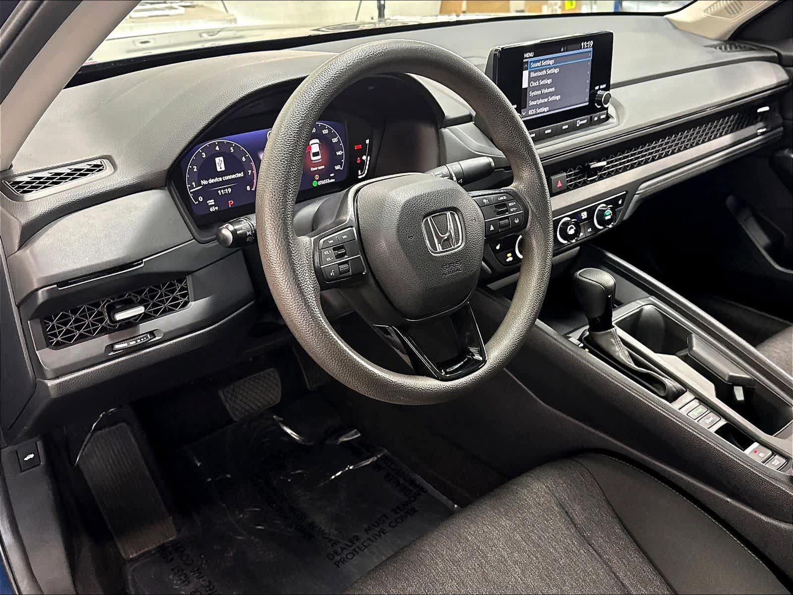 Used 2023 Honda Accord EX image 19
