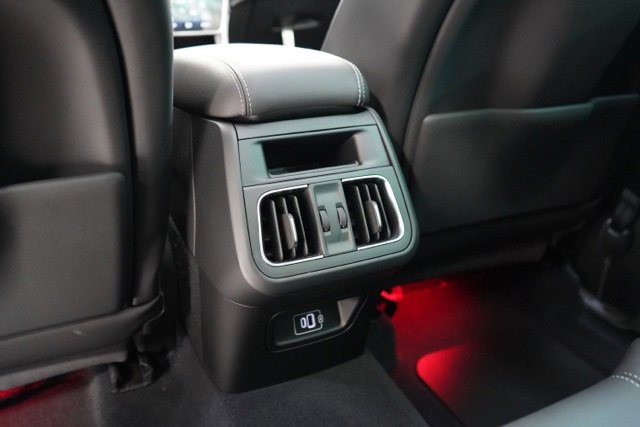 New 2025 Maserati Grecale GT image 28